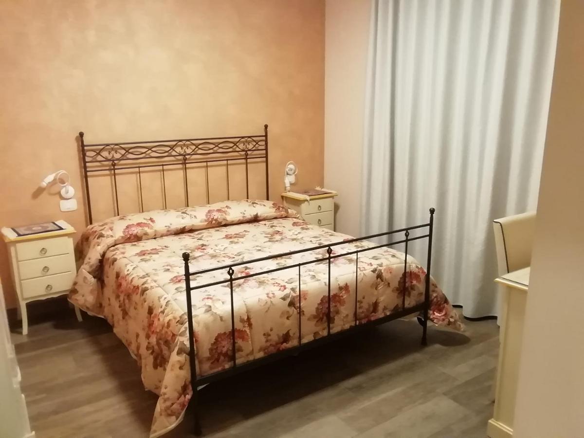 Il Roccolo Di Valcerasa Apartment Treia Екстериор снимка
