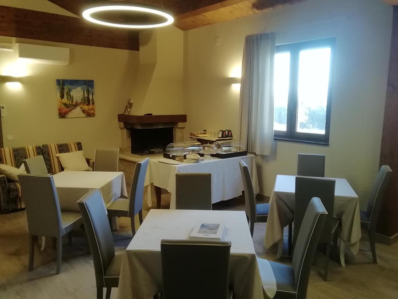 Il Roccolo Di Valcerasa Apartment Treia Екстериор снимка